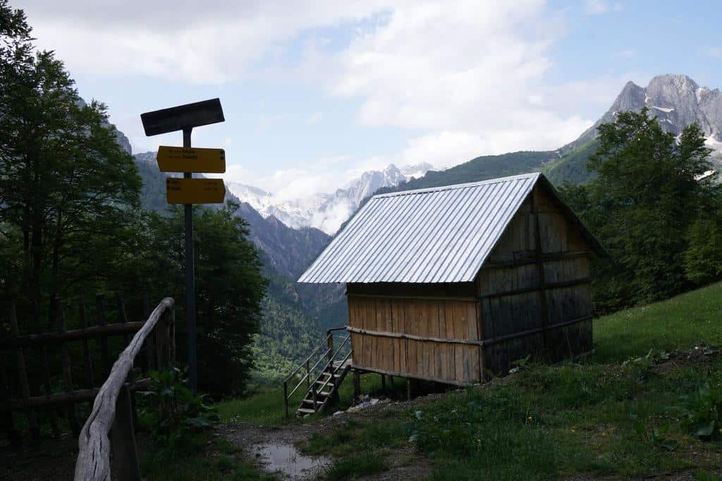 Malá chatka v Národnom parku Prokletije v Albánsku